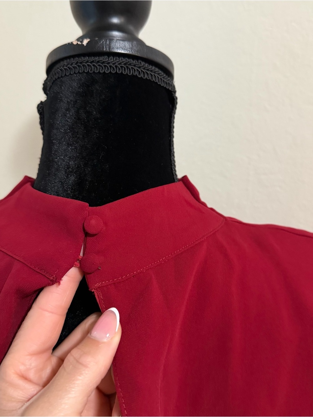 Aliava Maxine Crepe Midi Dress Maroon High Neck Draped Shoulder Bodycon L NWT - Picture 10 of 13